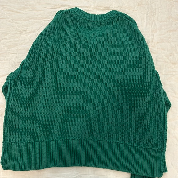 Free People Oversized Green V Neck Sweater - MOVING NEED GONE - Picture 3 of 3